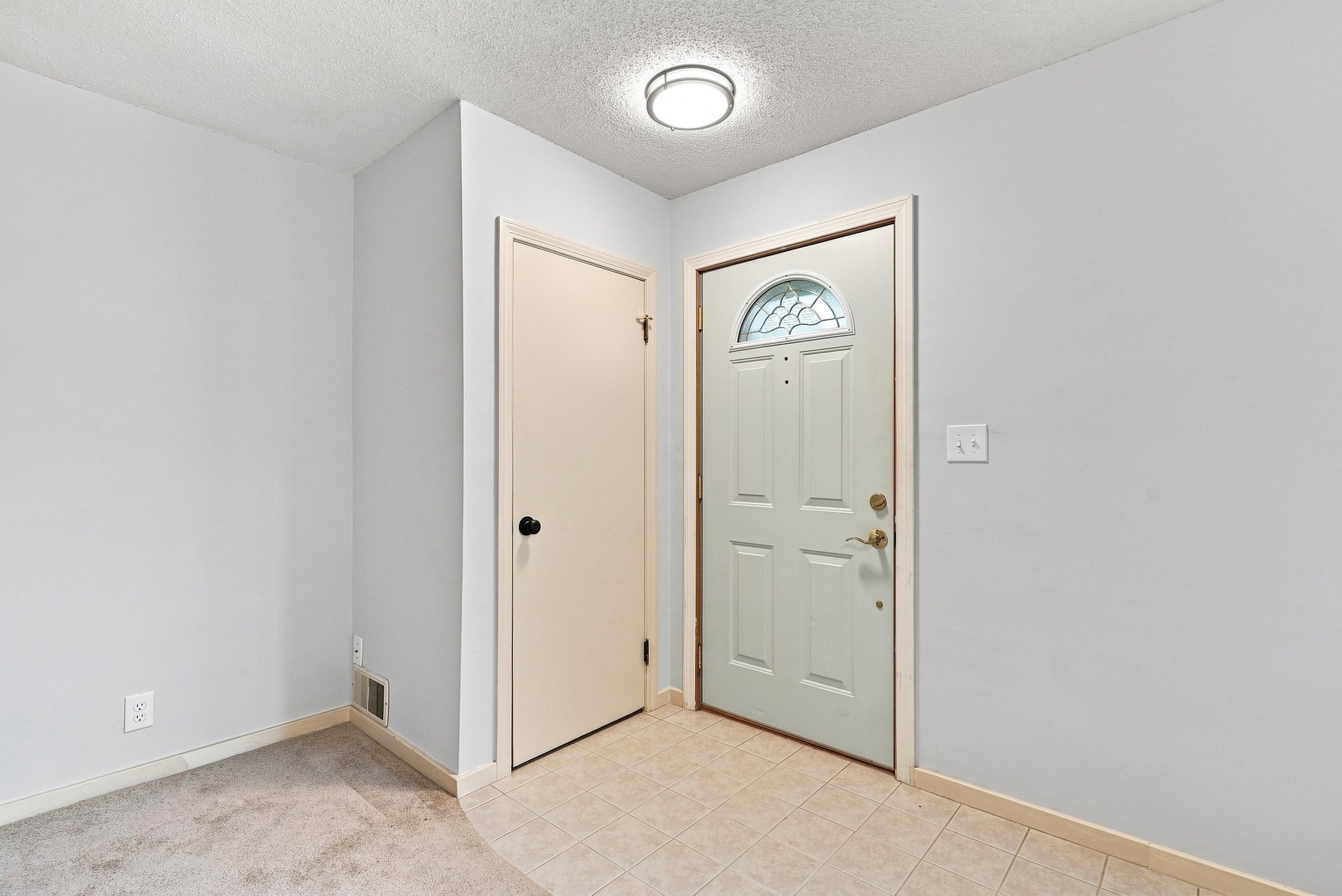 13 Parker St Property Photo 15