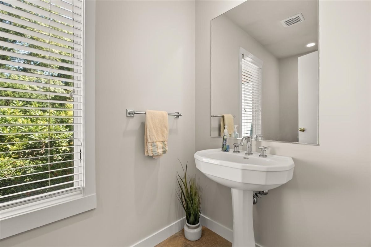 36 Baldwin Drive # 36 Property Photo 16