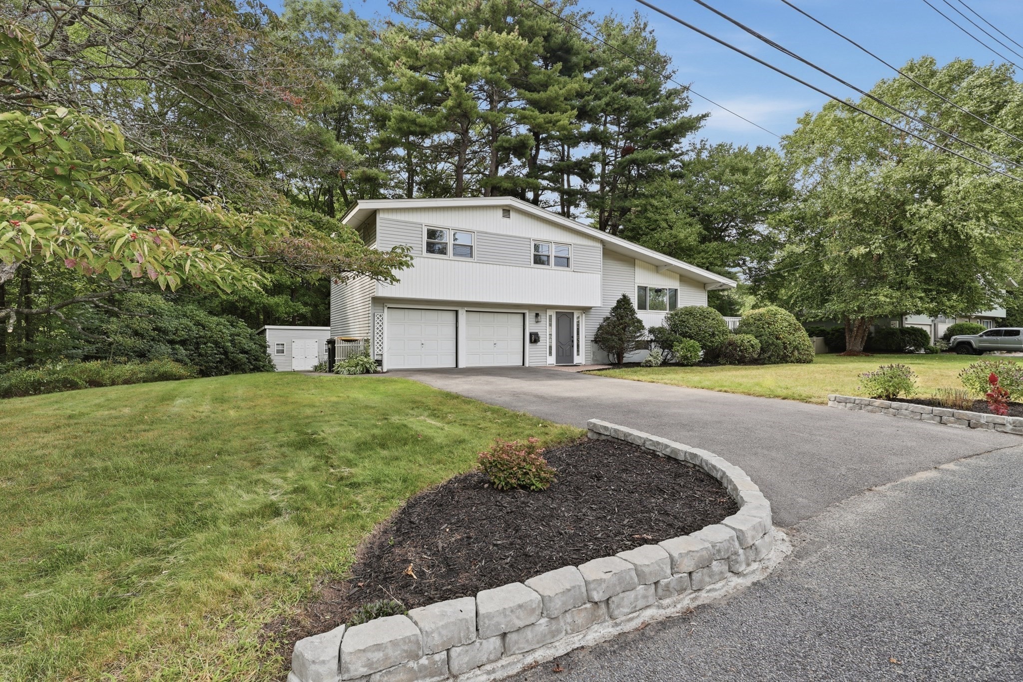 27 Clearview Drive Property Photo 2