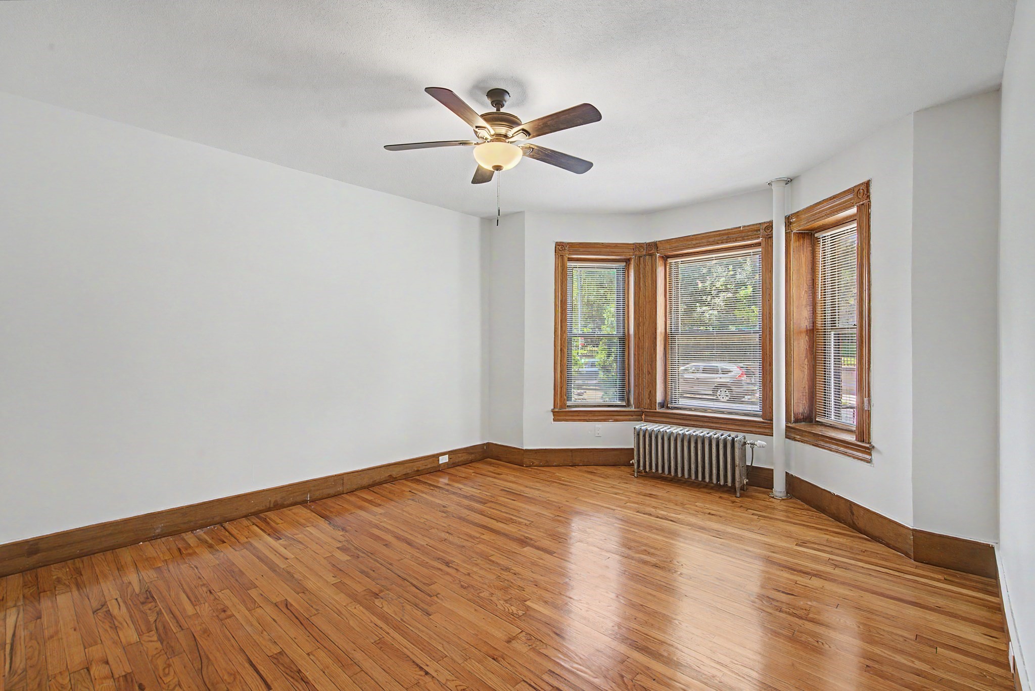 456 Maple Property Photo 2