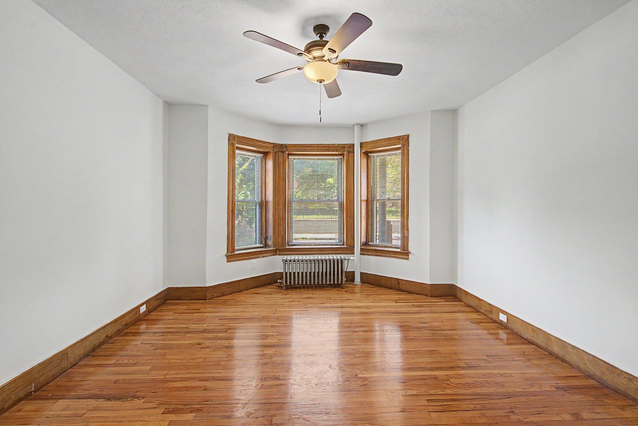 456 Maple Property Photo 3