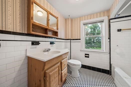 33 French Avenue Property Photo 23
