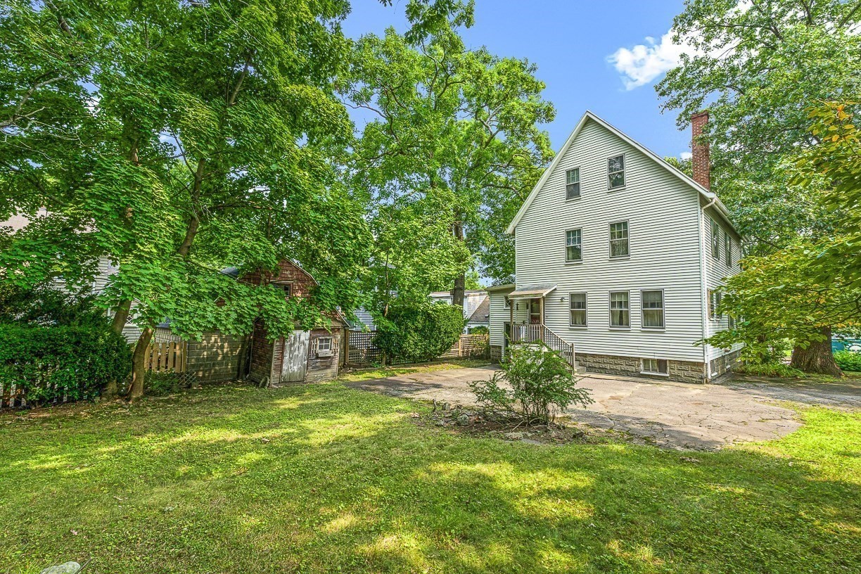 239 Park Avenue Property Photo 3