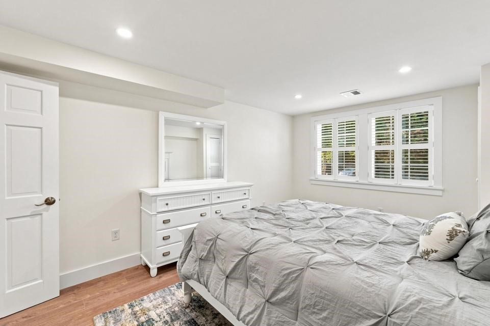 33 Dexter Ave Property Photo 15