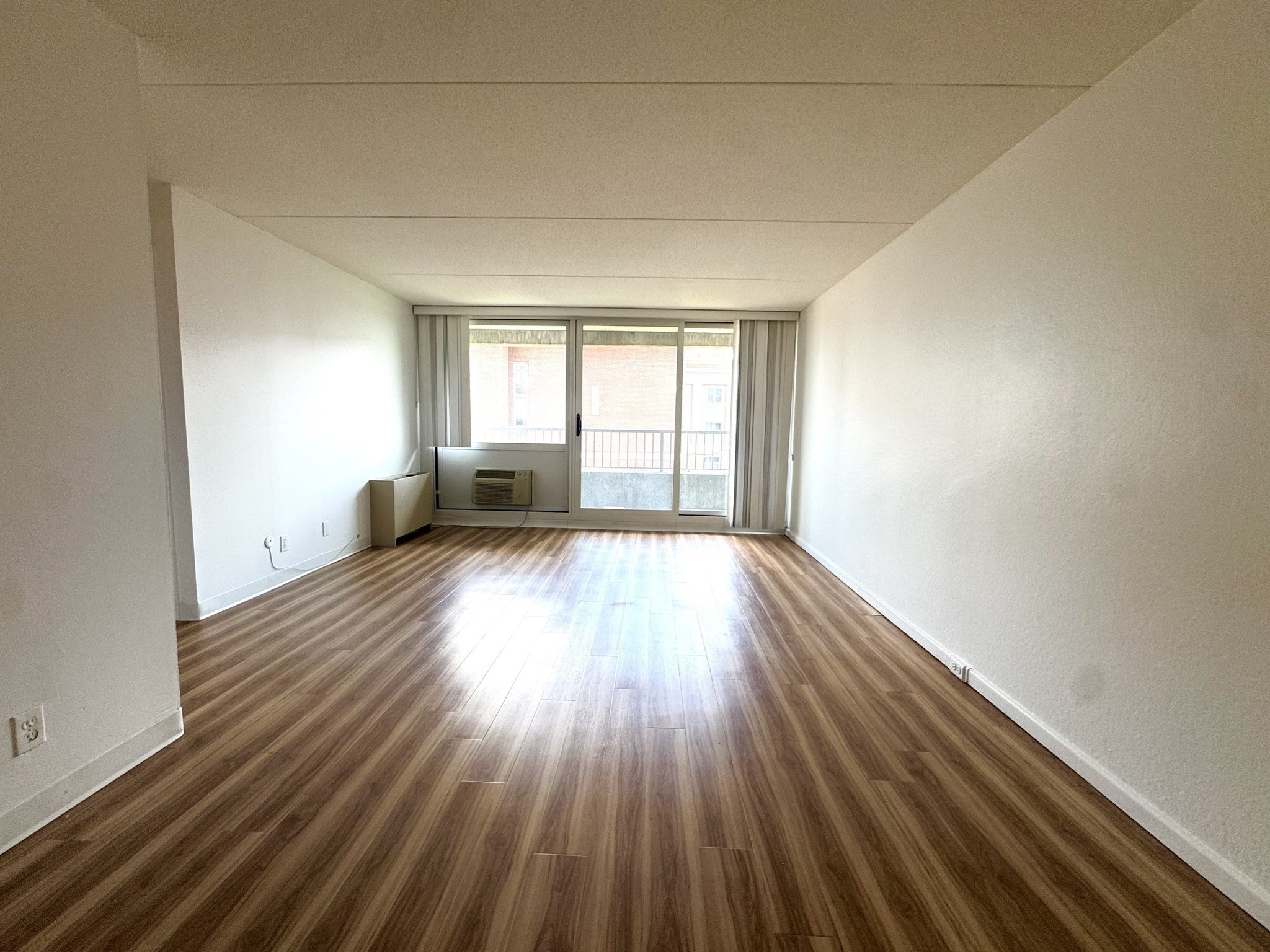 133 Park St # 706 Property Photo 4