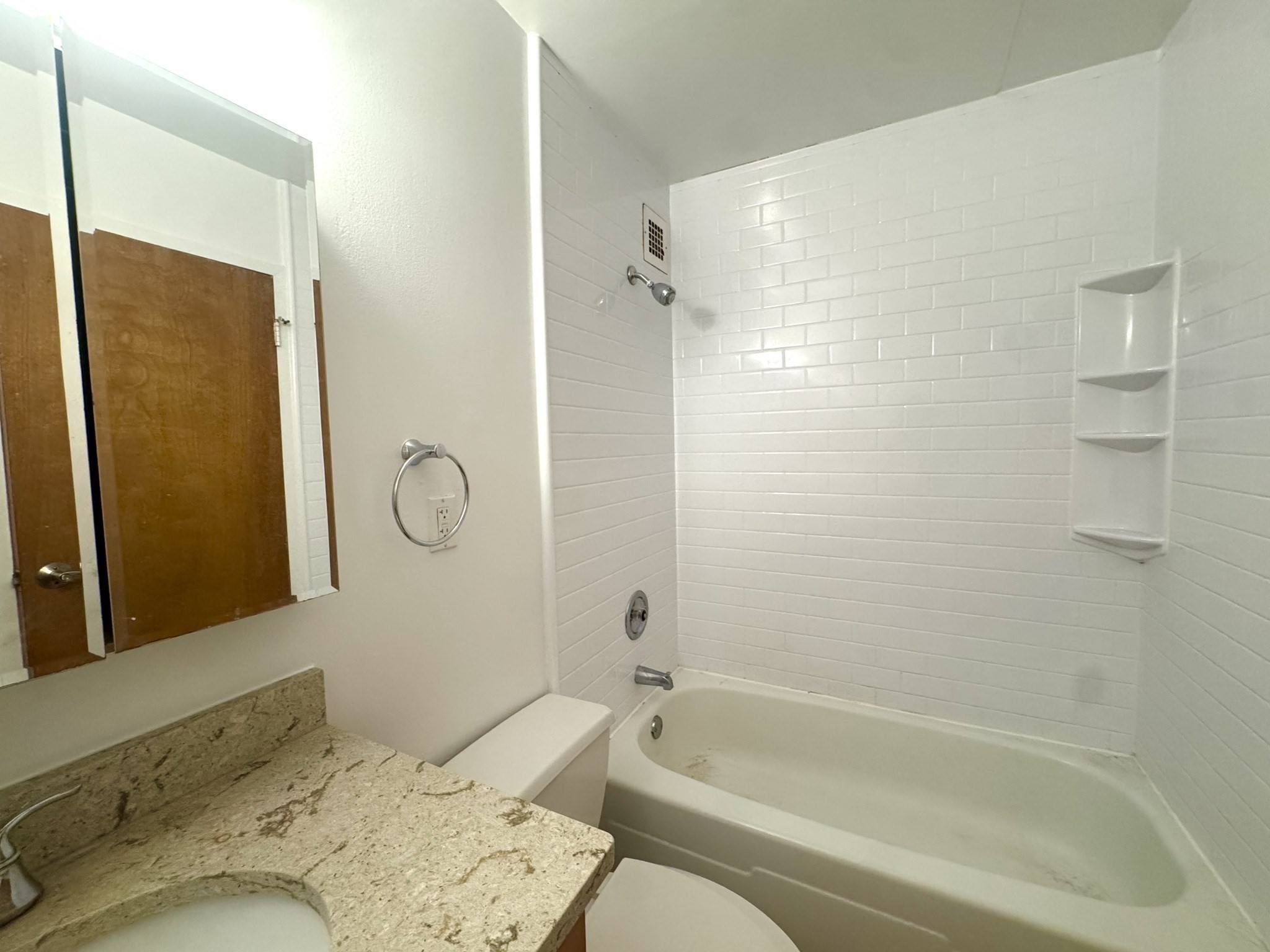 133 Park St # 706 Property Photo 7