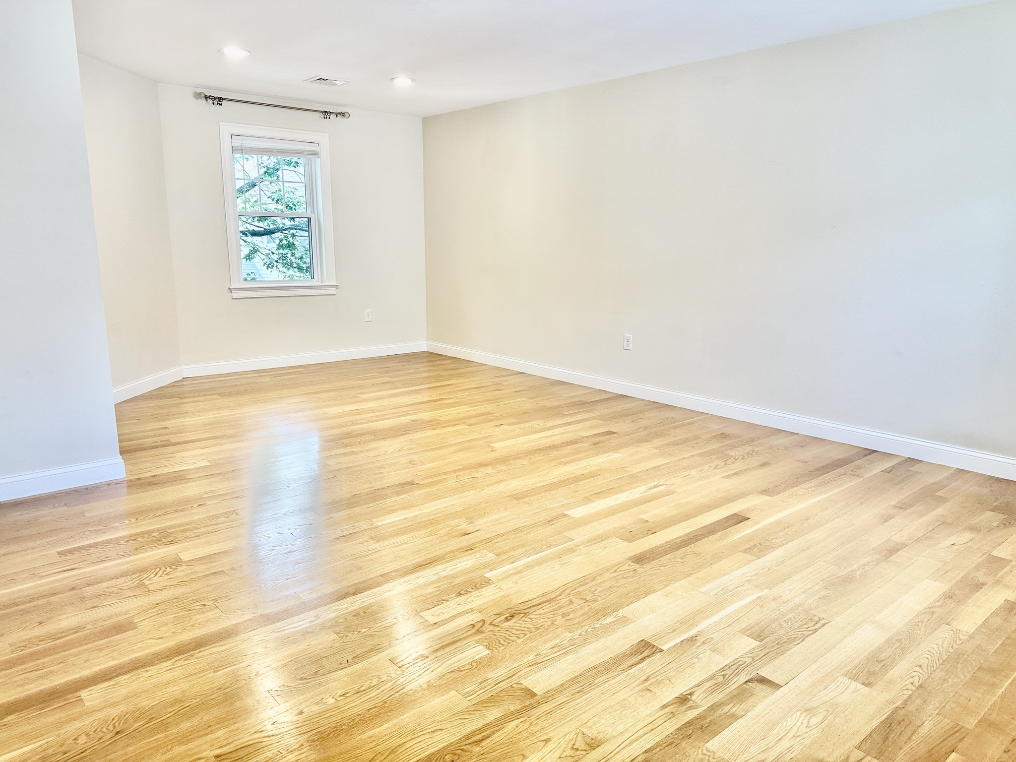 299 Cabot Street # A Property Photo 18