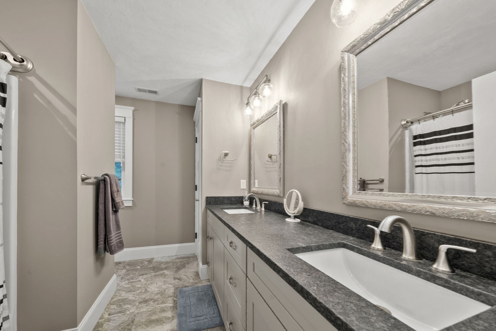 800 Johnson St Property Photo 26