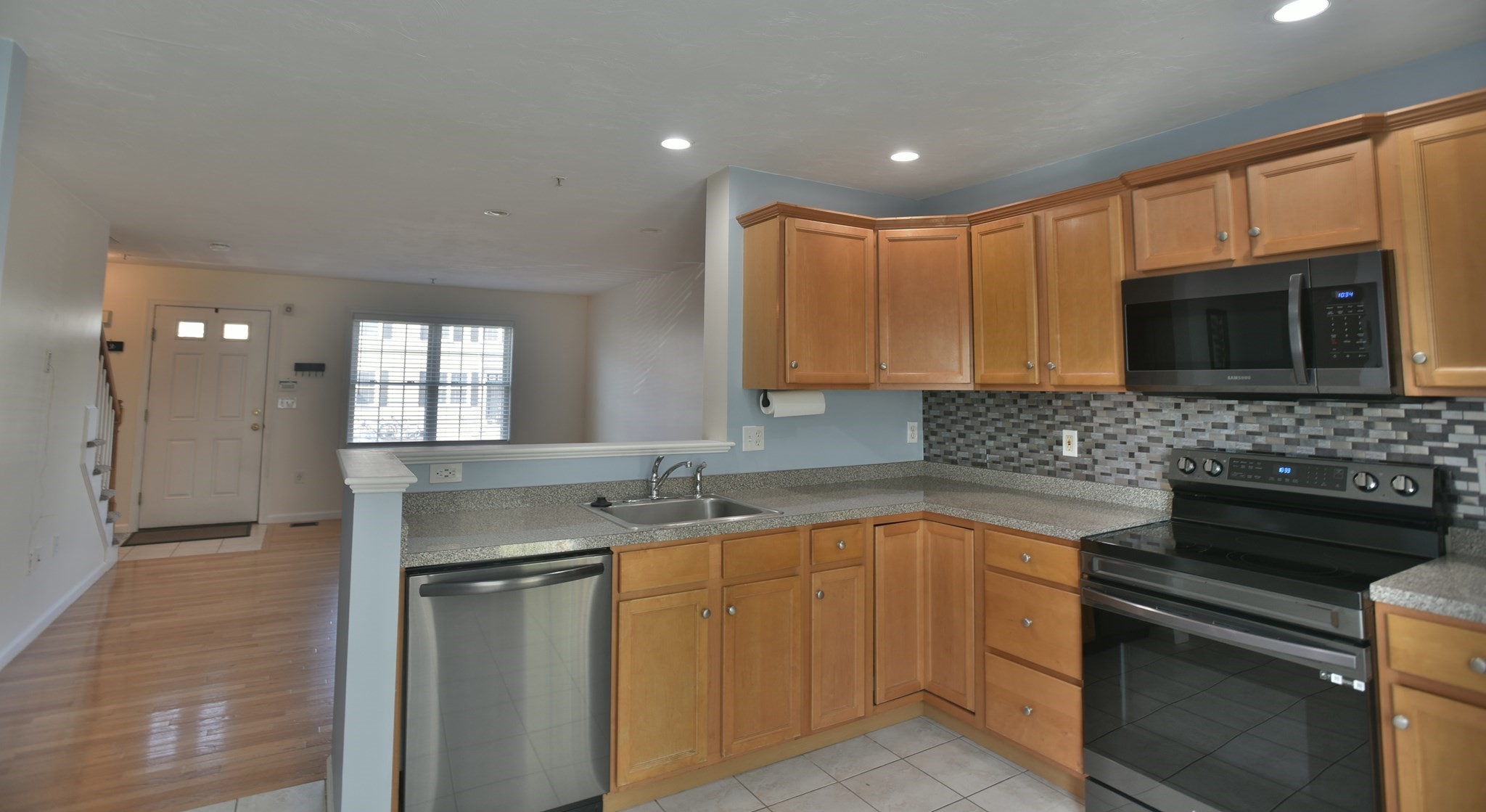 83 Boxberry Ln # 83 Property Photo 7
