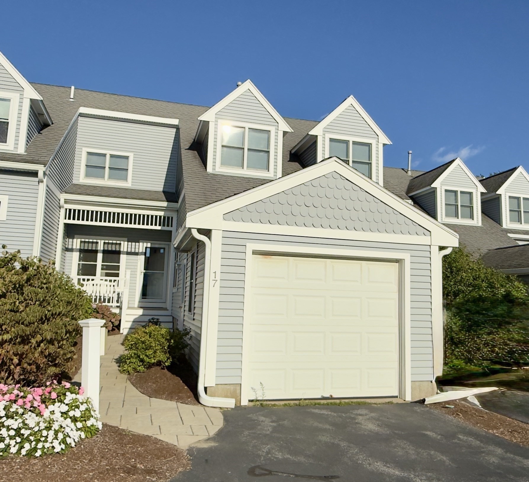17 Fore Ct Property Photo 1