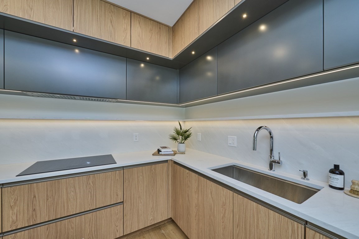 125 Fuller # 125 Property Photo 11