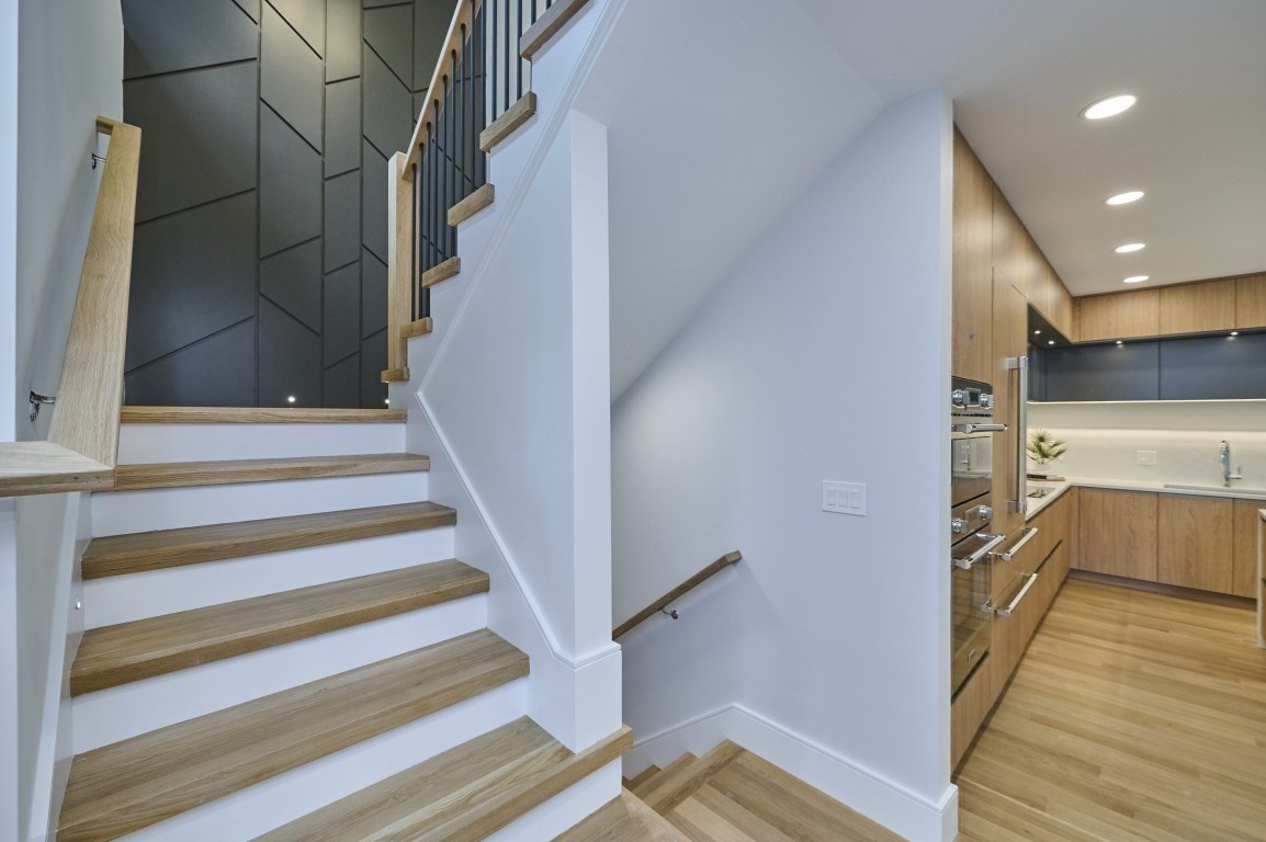 125 Fuller # 125 Property Photo 17
