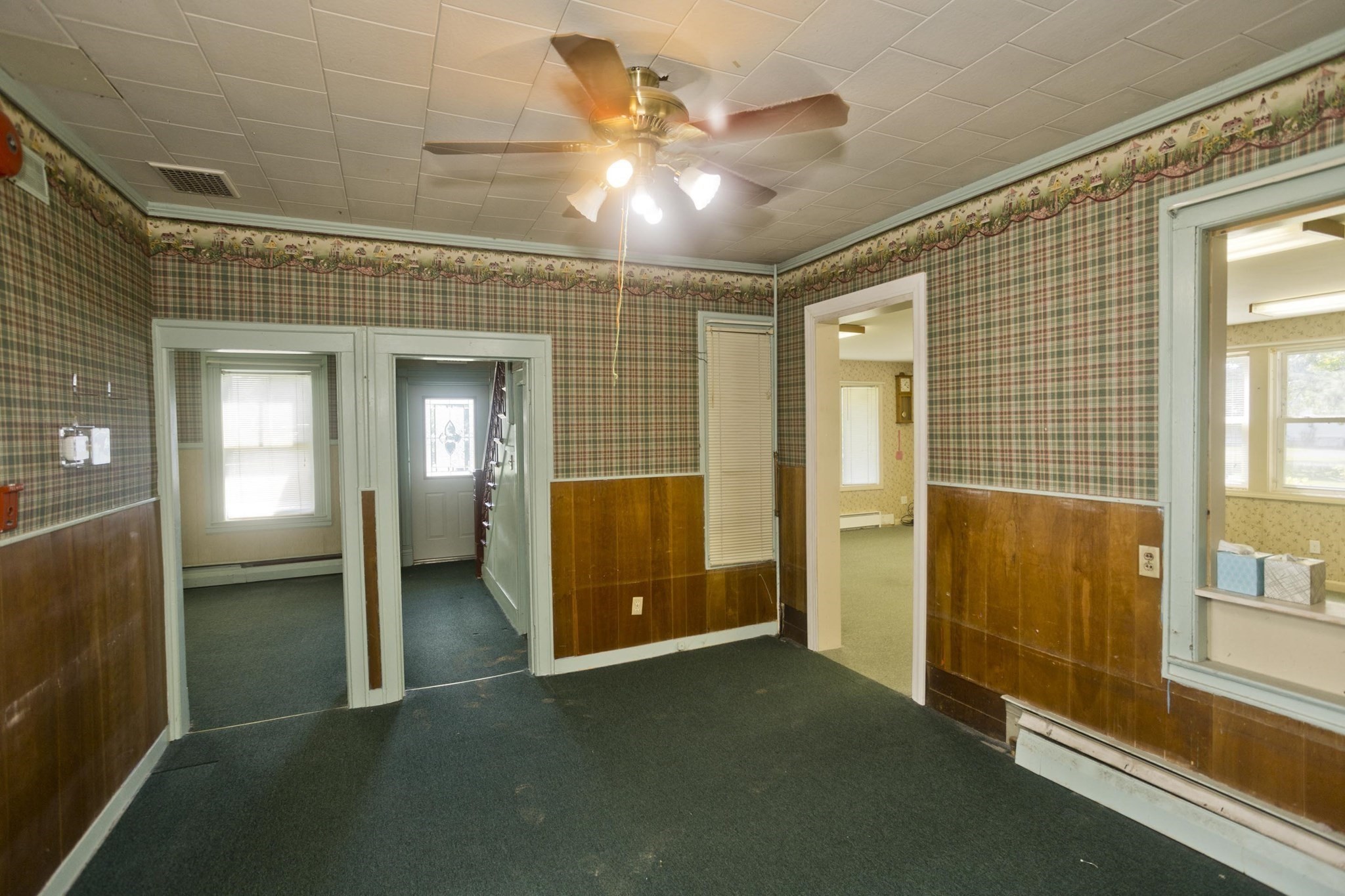 137 Sheridan St. Property Photo 7