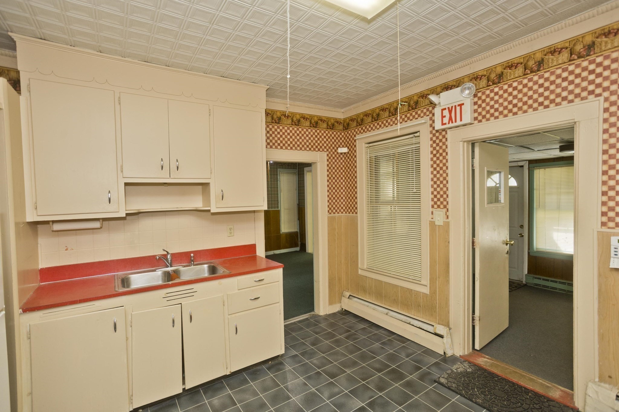 137 Sheridan St. Property Photo 11