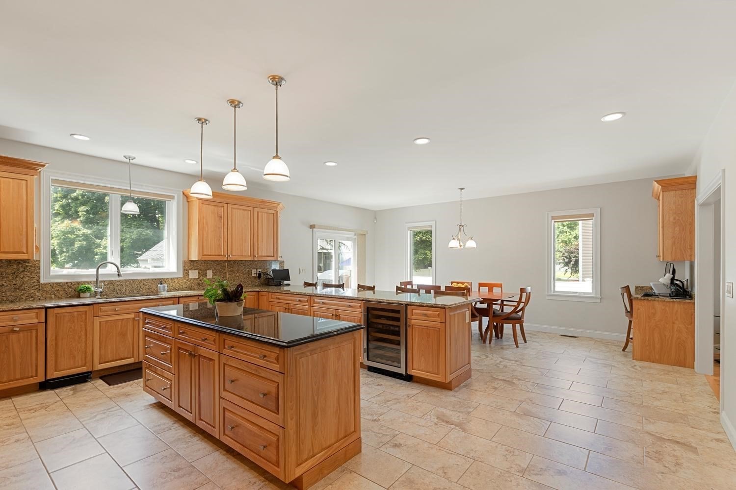 30 Hampden Ave Property Photo 5