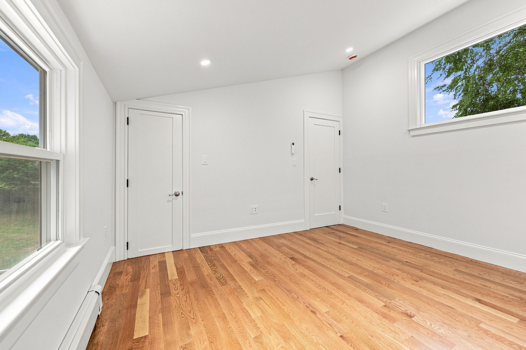 121 Elm St Property Photo 26