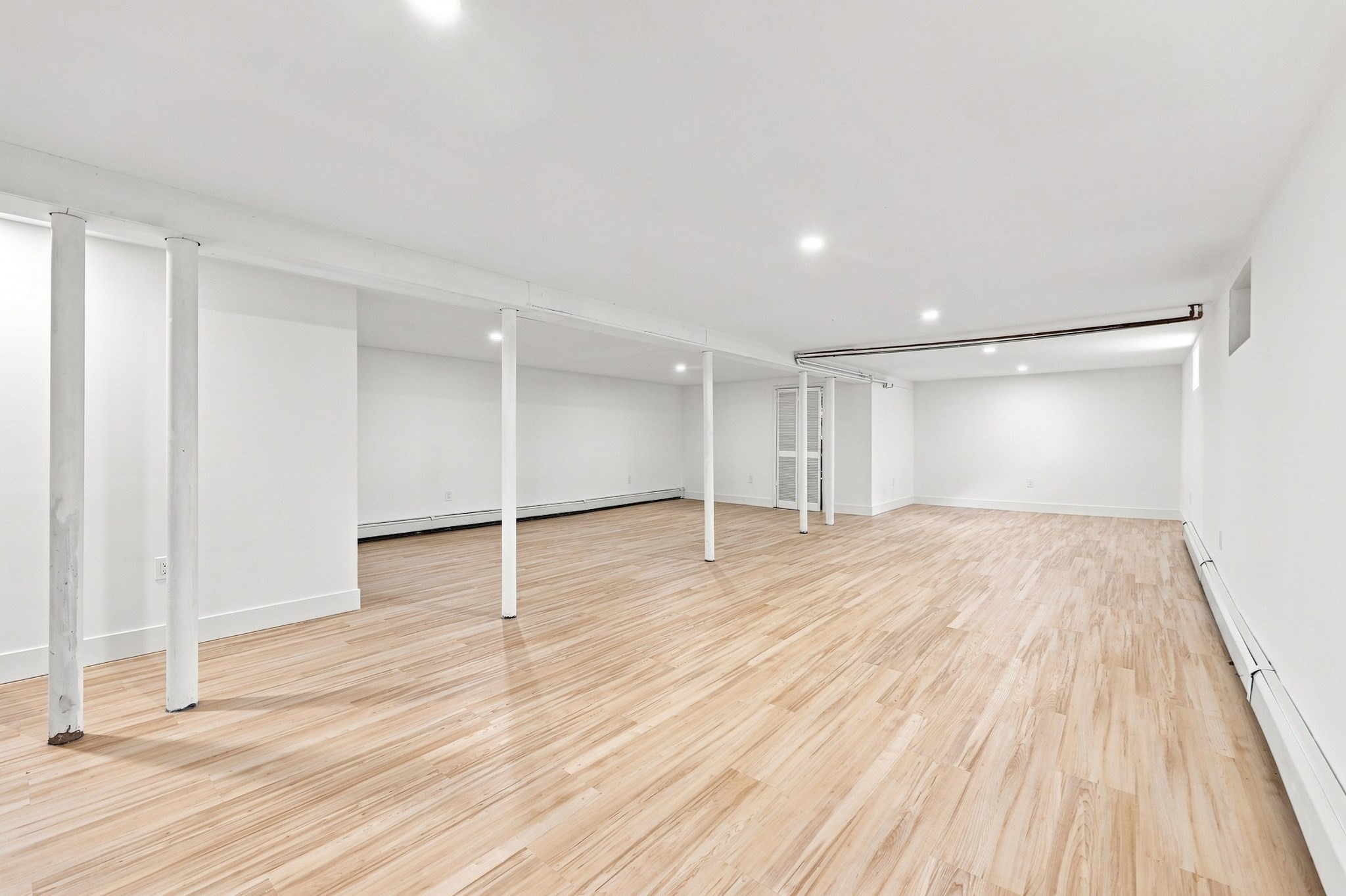 121 Elm St Property Photo 30