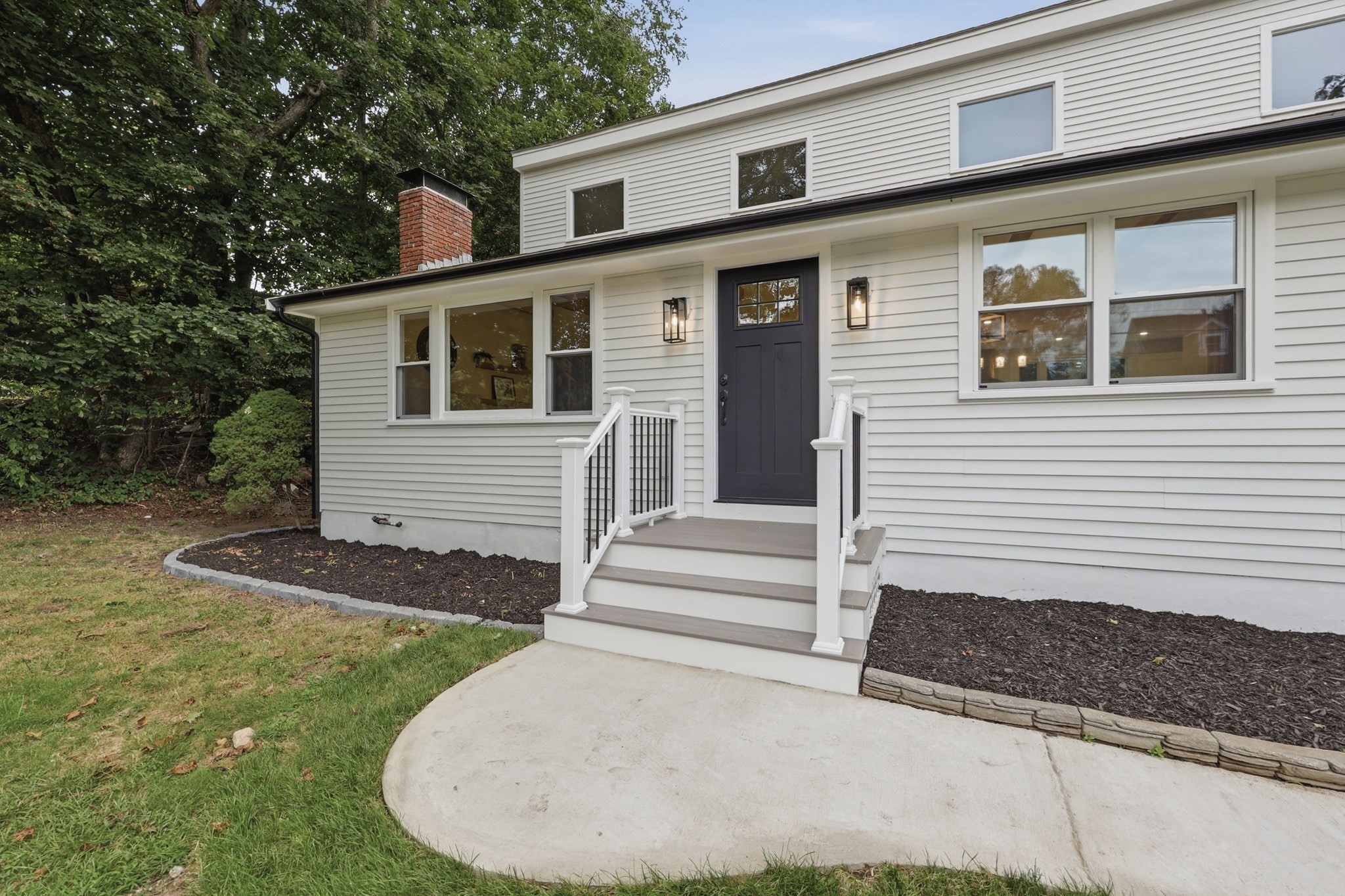 121 Elm St Property Photo 31