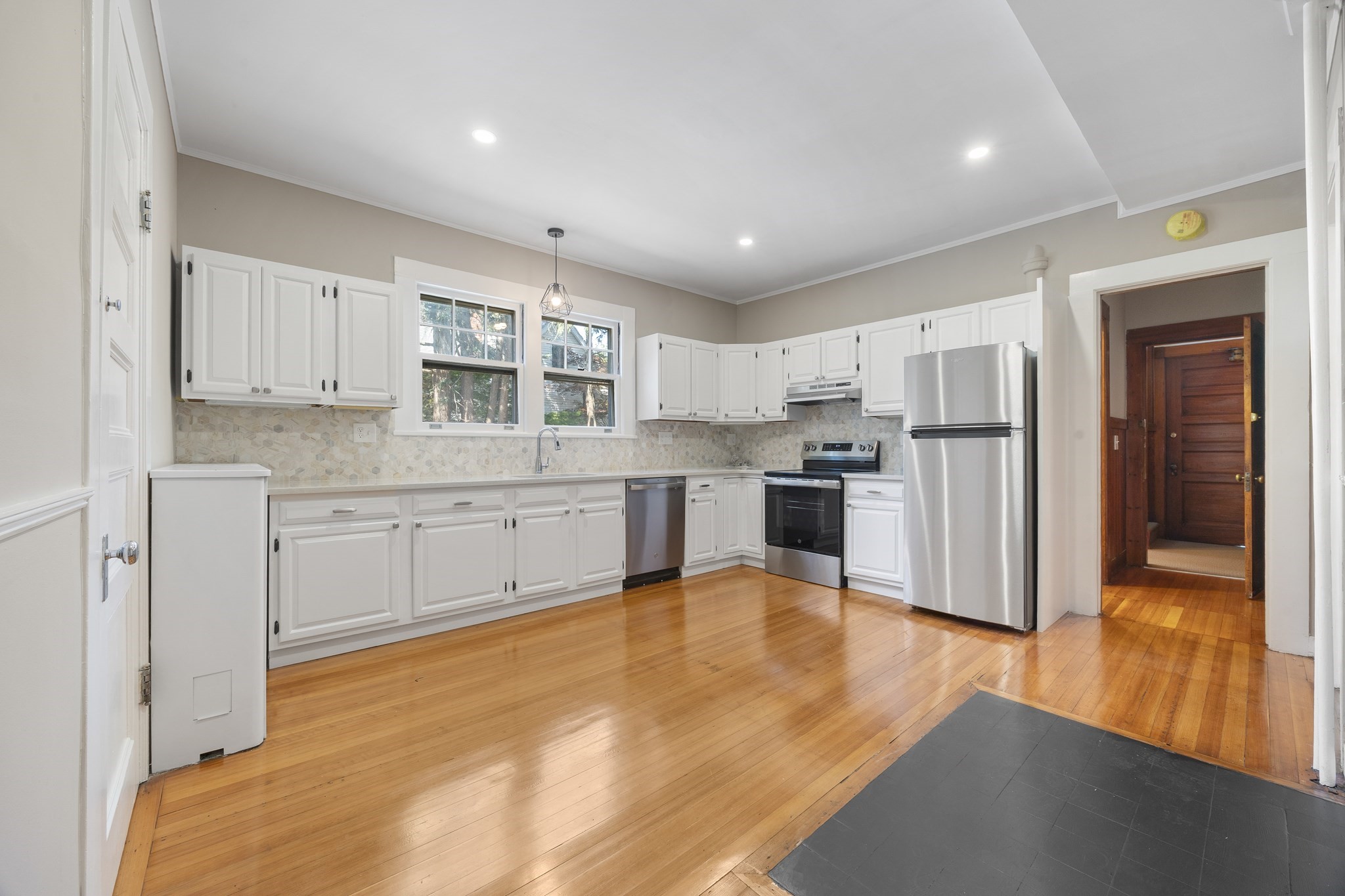 56 Vinton Street # 3 Property Photo 6