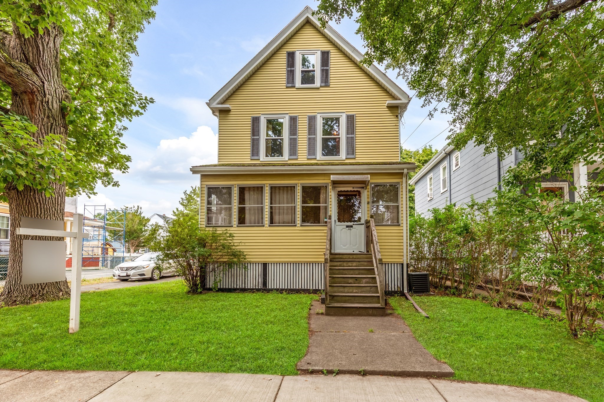 44 Sheridan Ave. Property Photo 1