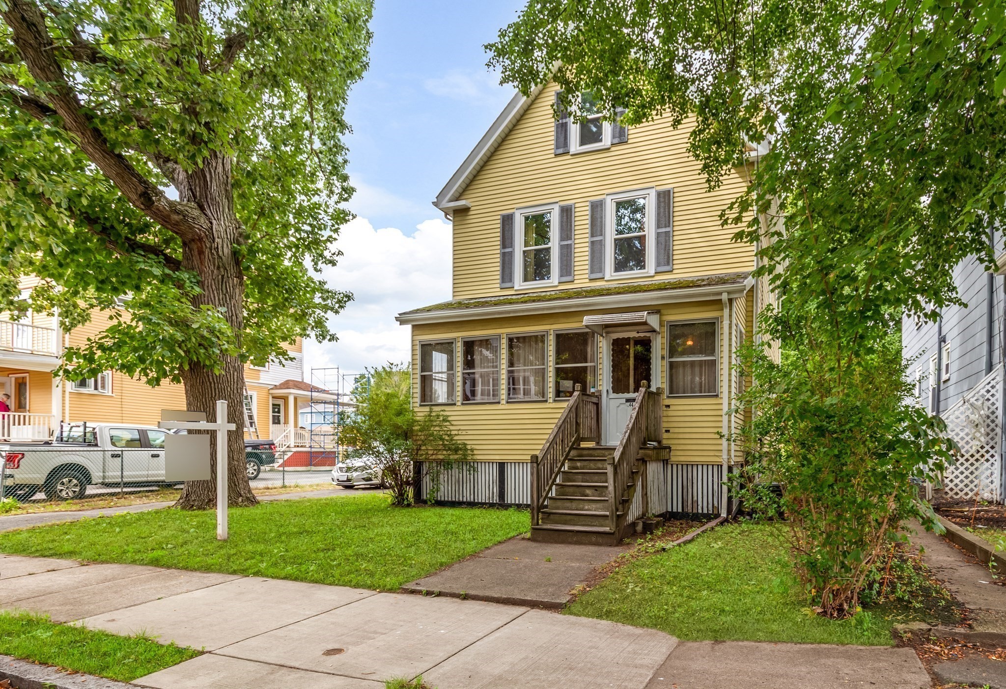 44 Sheridan Ave. Property Photo 2