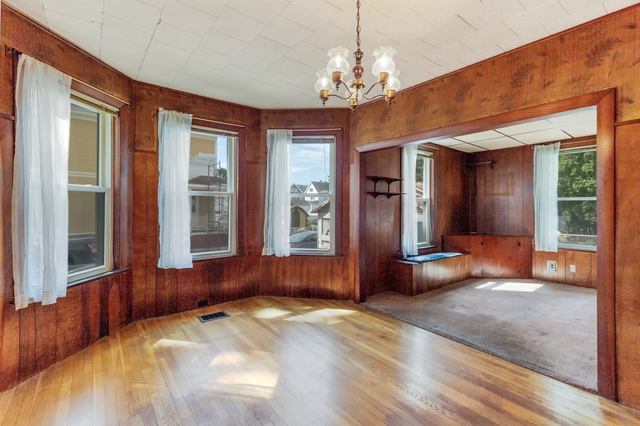 44 Sheridan Ave. Property Photo 7