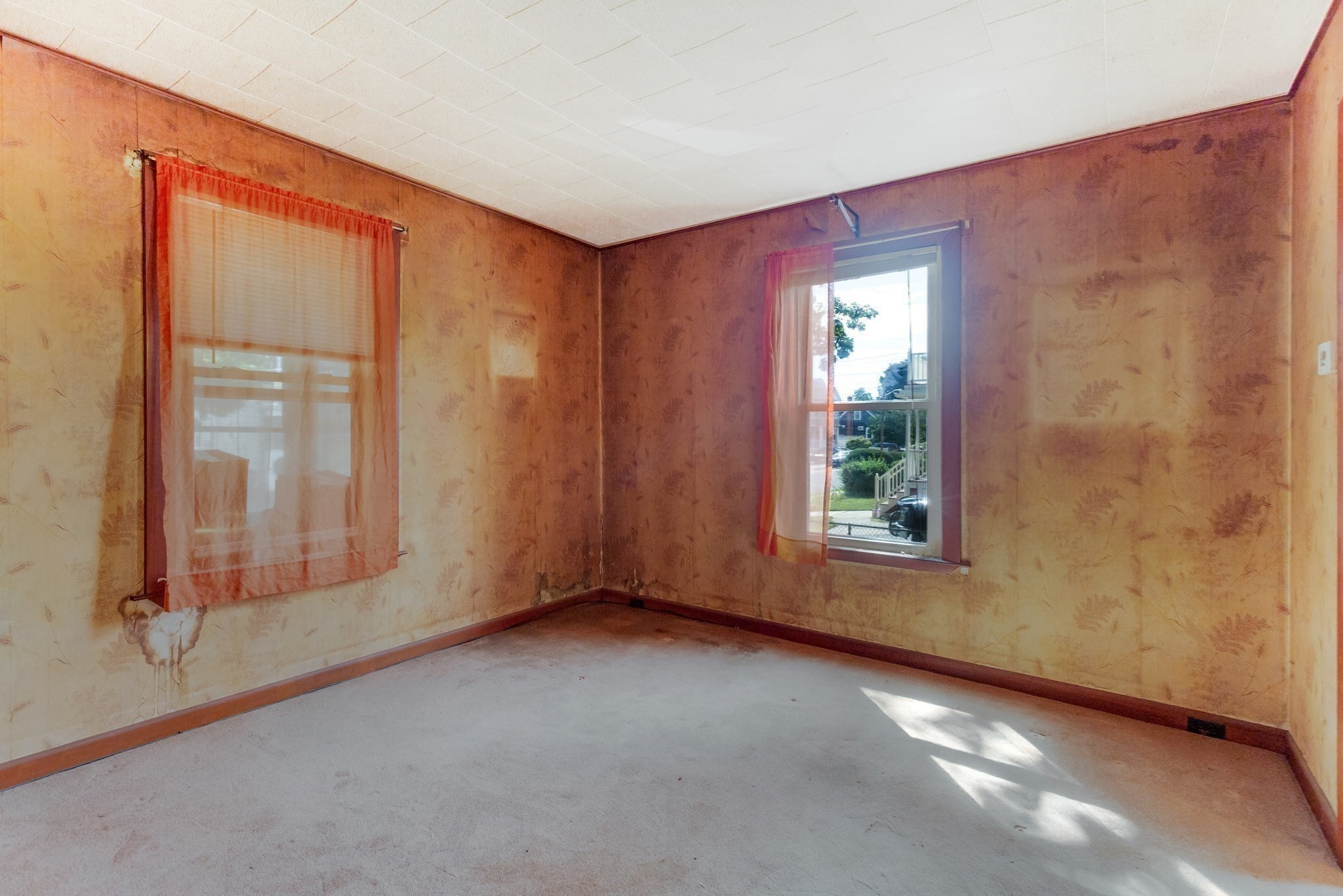 44 Sheridan Ave. Property Photo 10