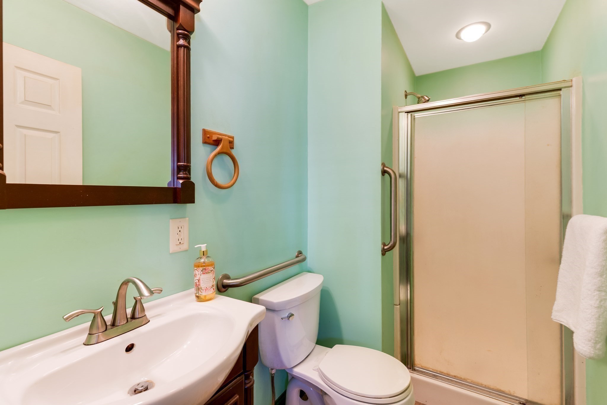 44 Sheridan Ave. Property Photo 11