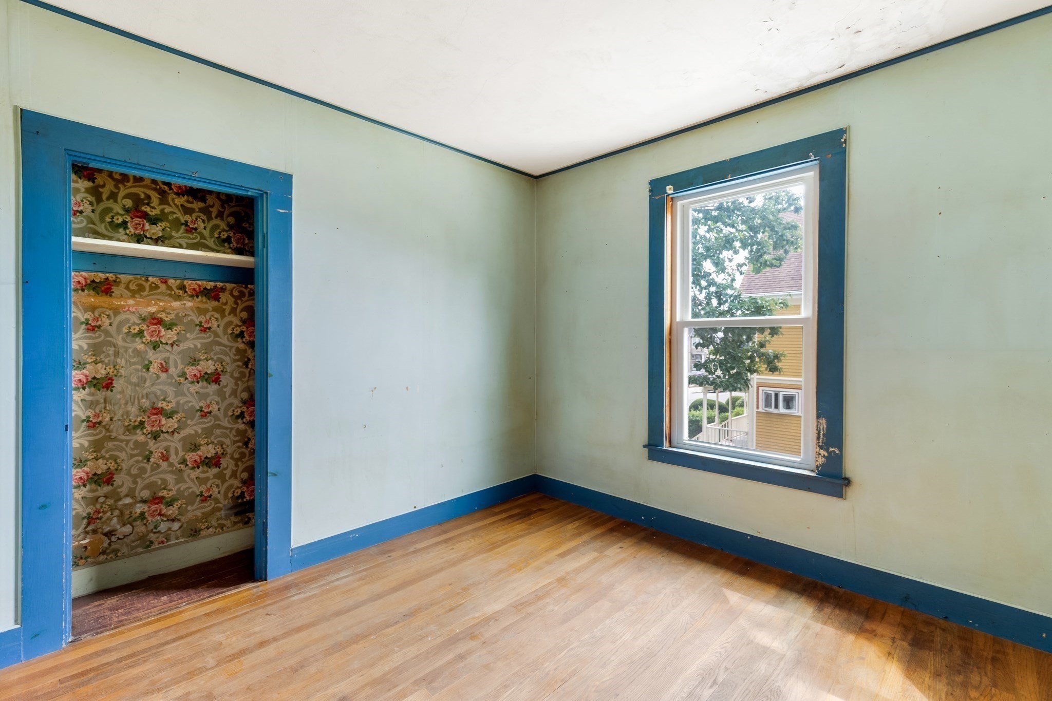 44 Sheridan Ave. Property Photo 13