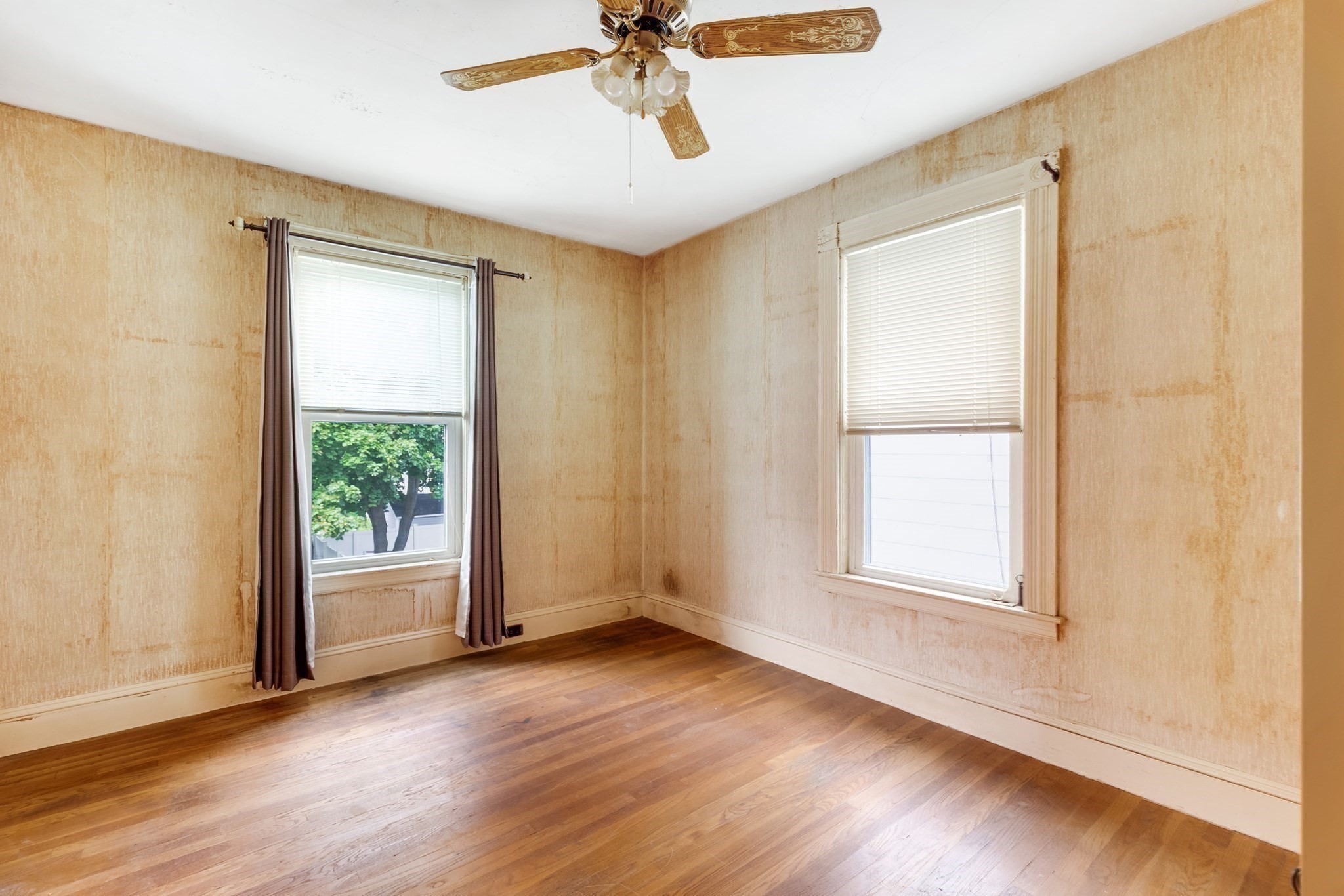 44 Sheridan Ave. Property Photo 15