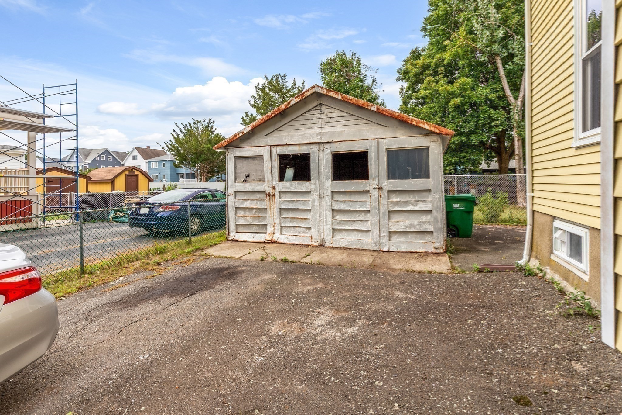 44 Sheridan Ave. Property Photo 23