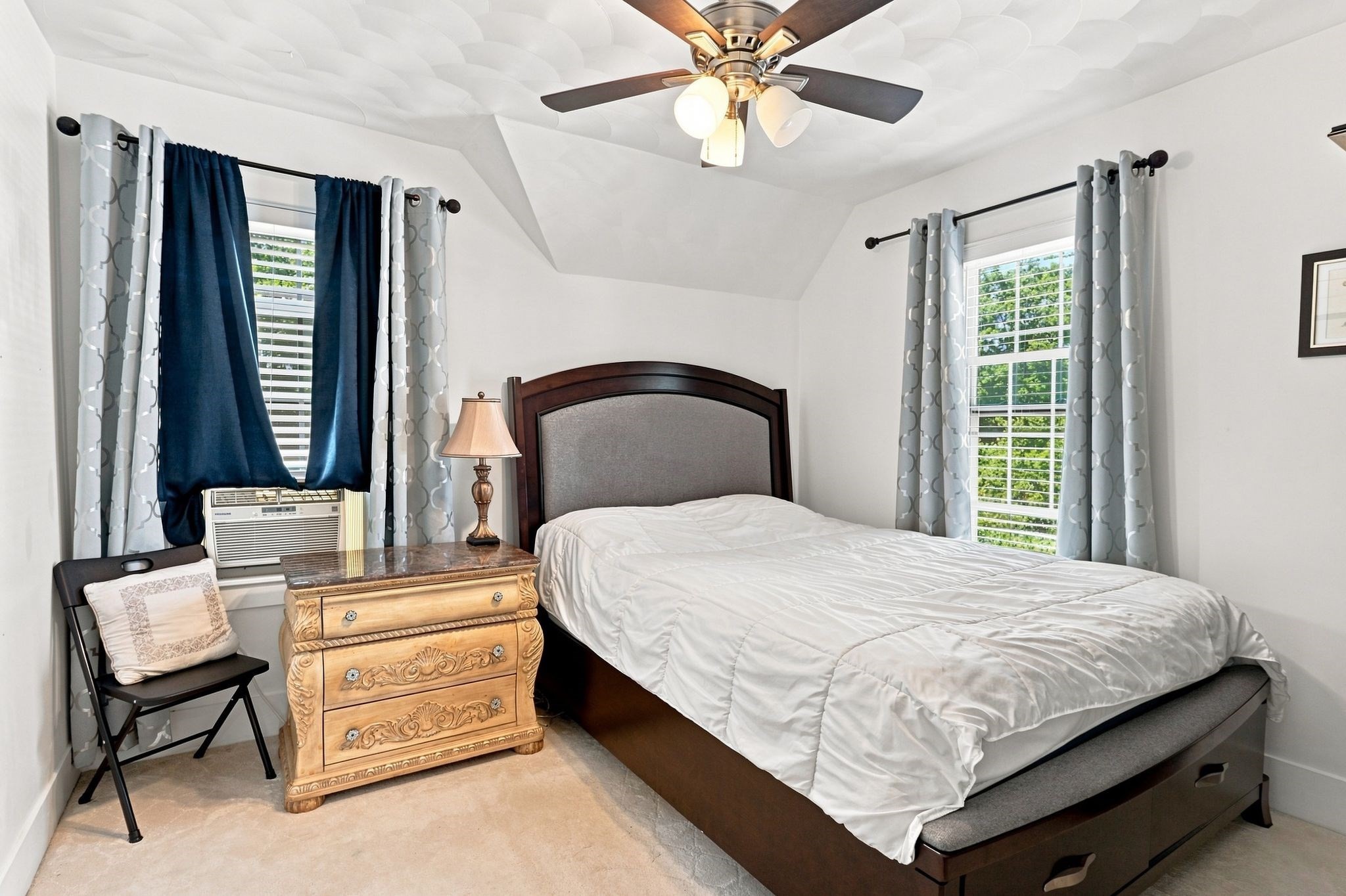 27 Elm St Property Photo 33