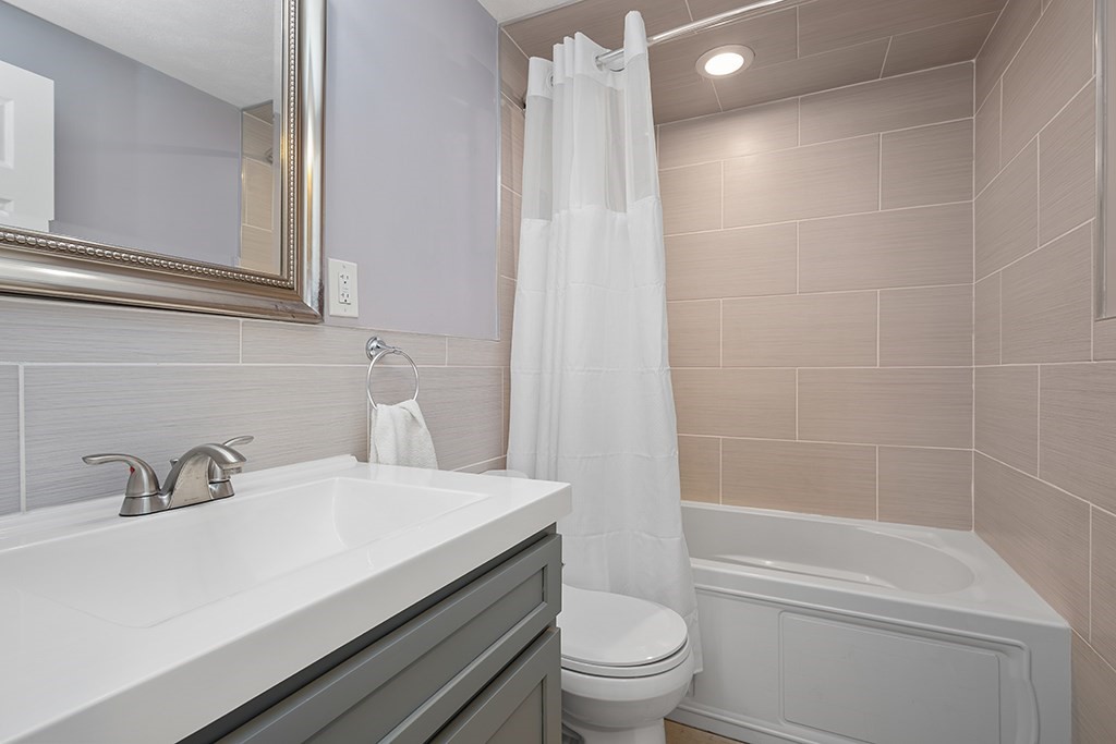 31 Acorn Dr # 31 Property Photo 16