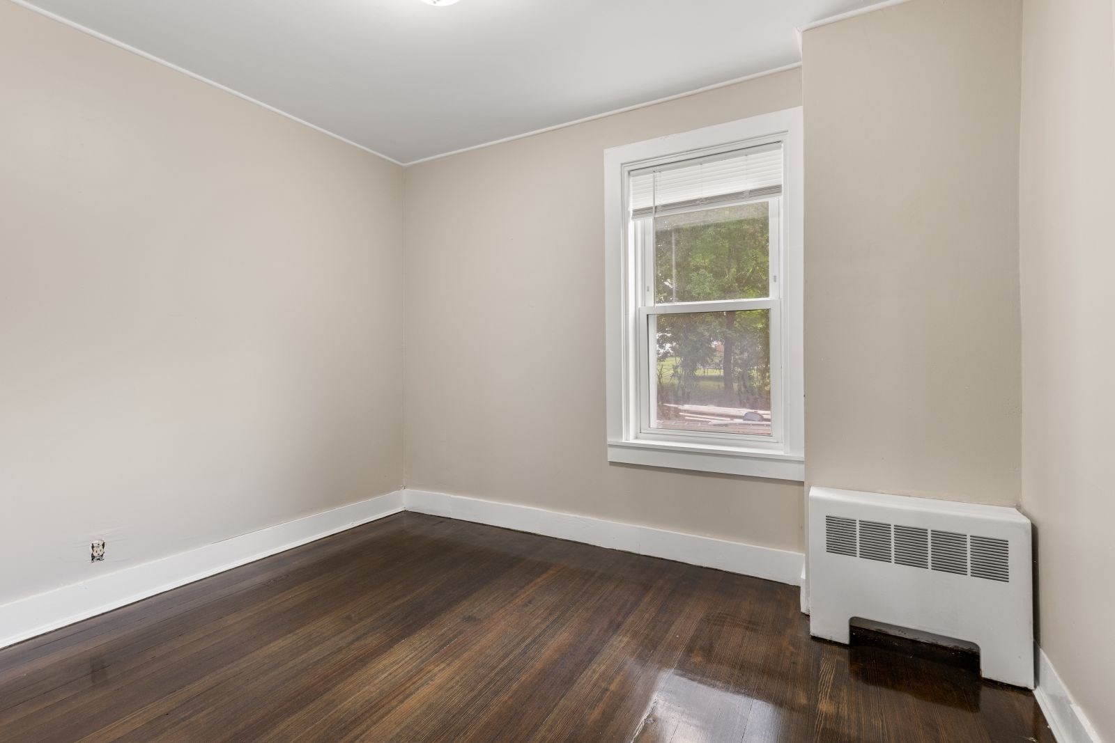 208 High St Property Photo 11