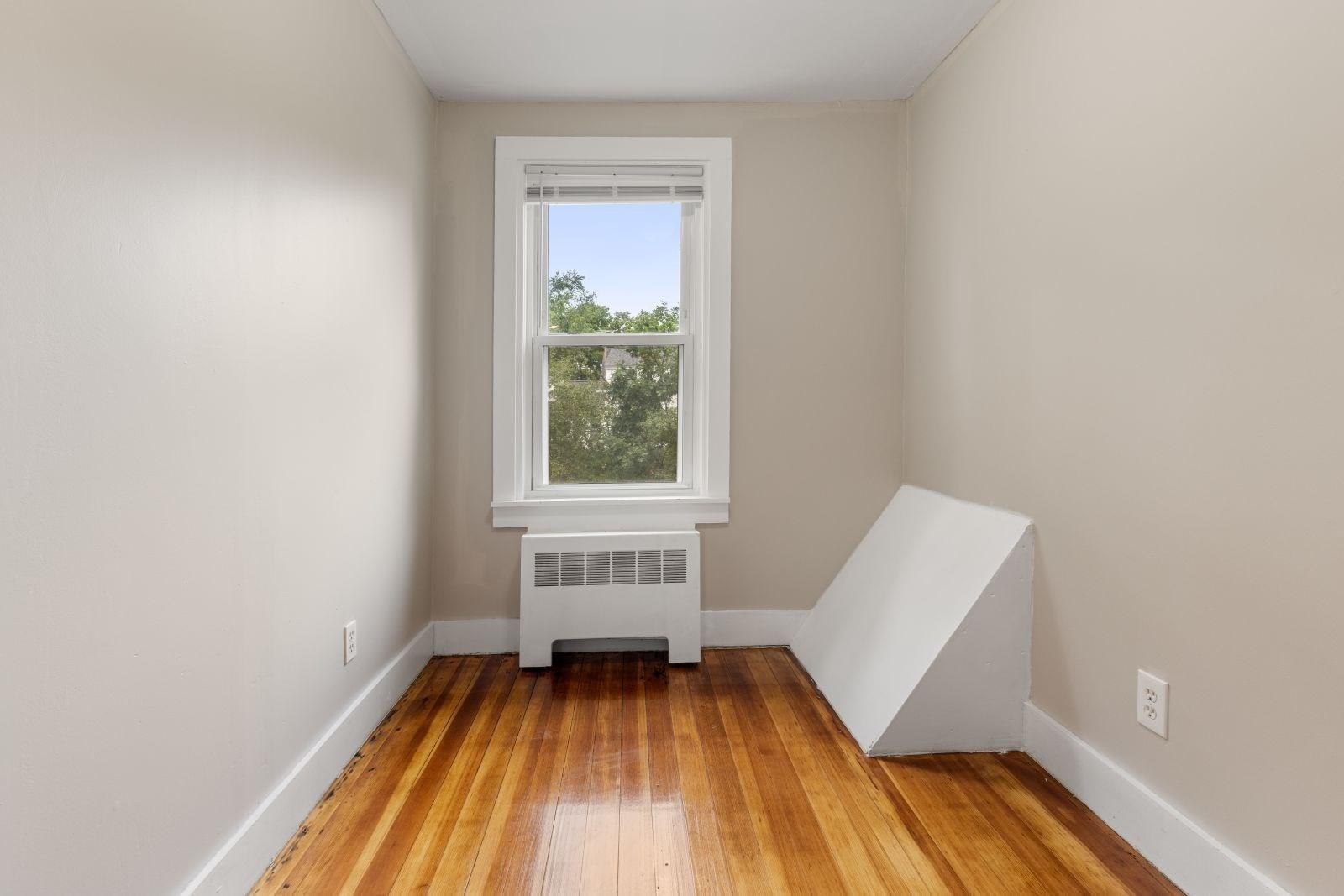 208 High St Property Photo 23