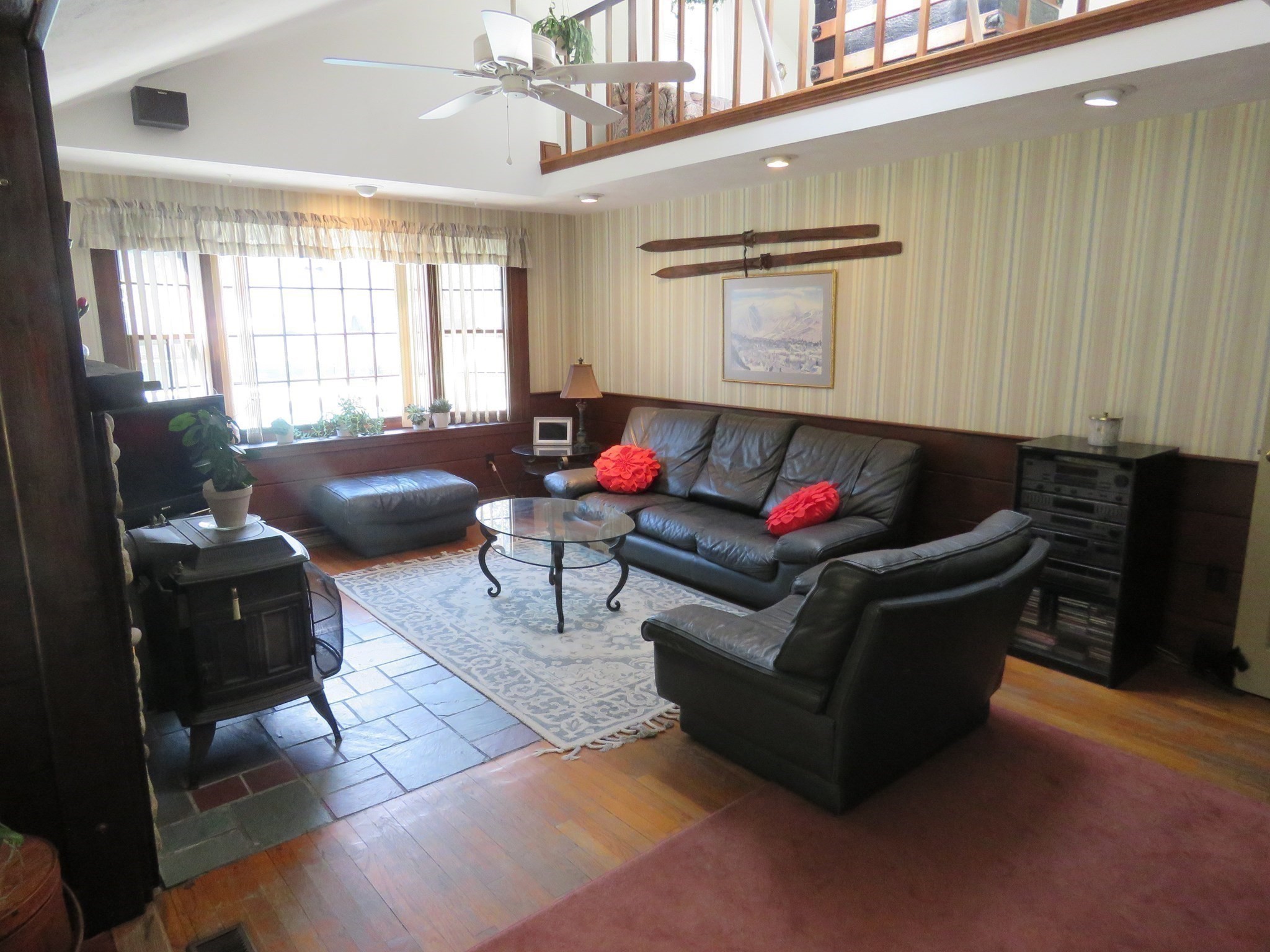 23 Donna Dr Property Photo 9