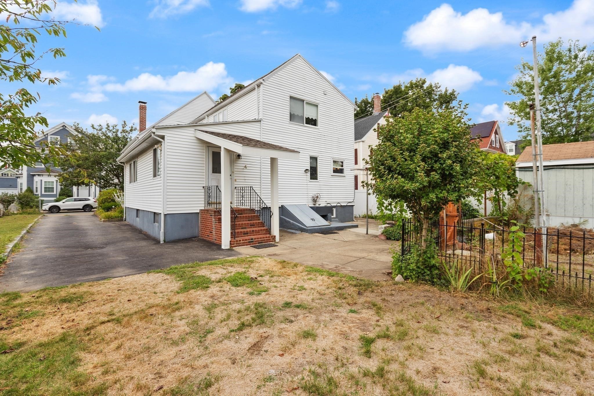 161 Park St Property Photo 35