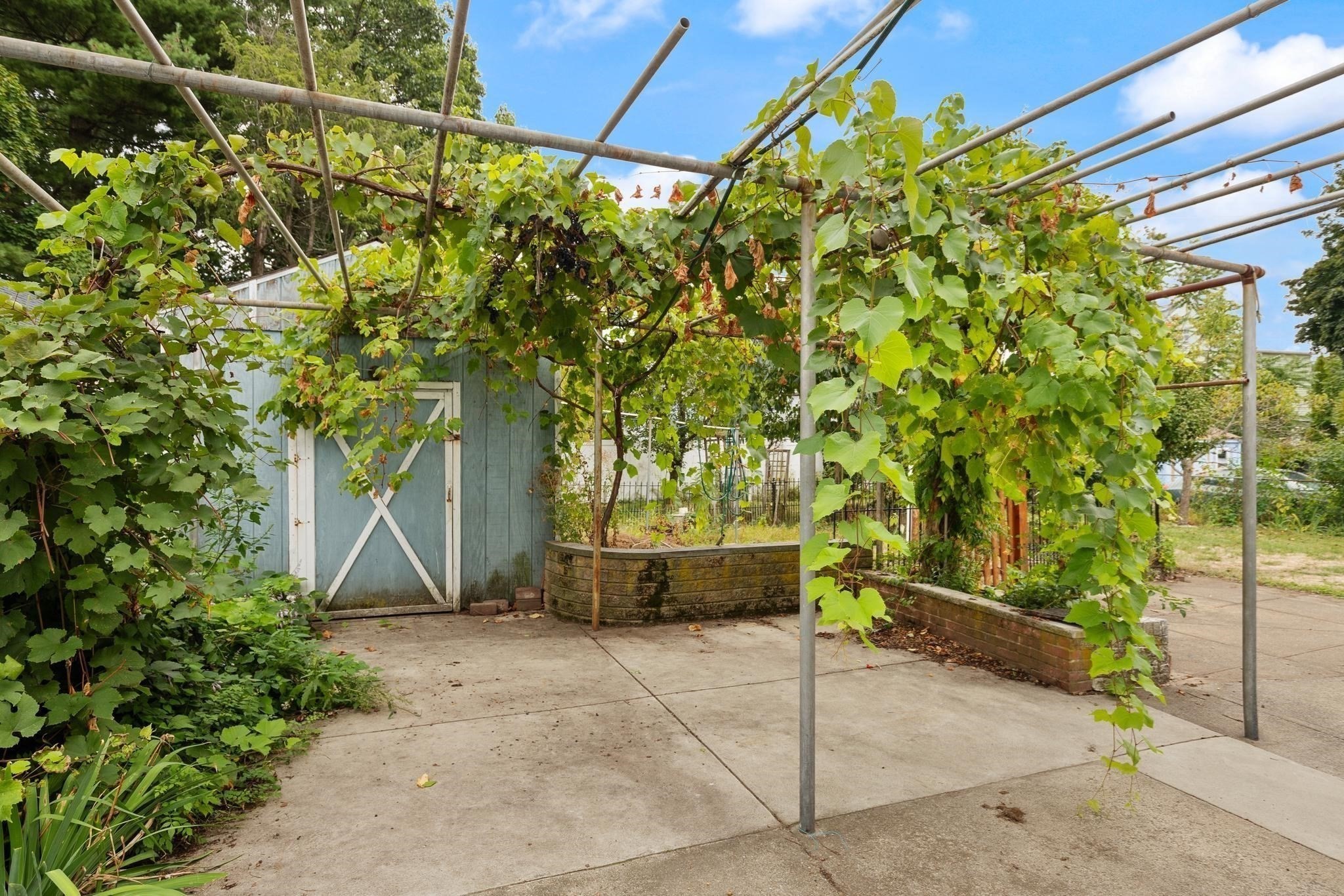 161 Park St Property Photo 36