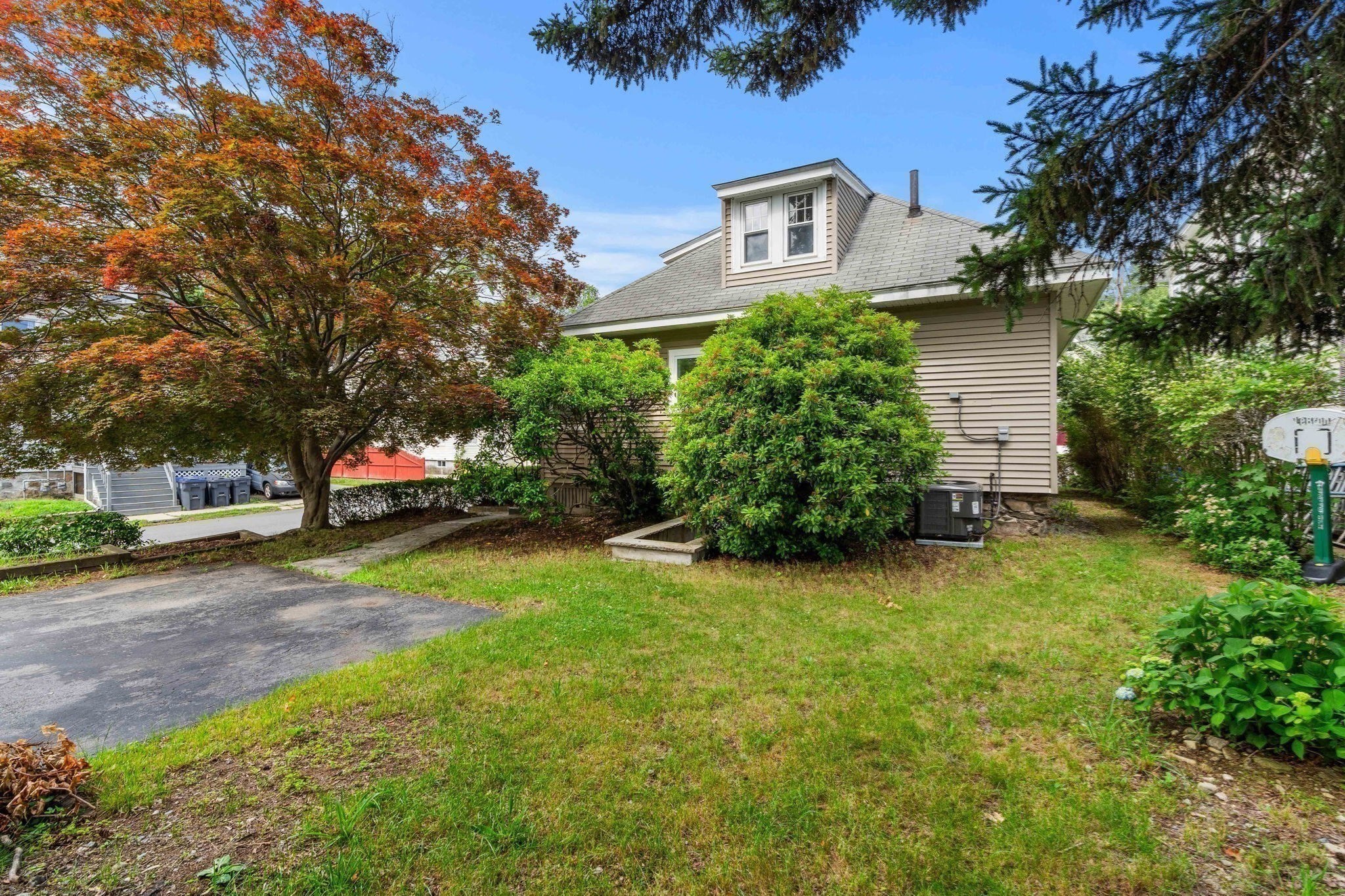 174 Warwick St Property Photo 24