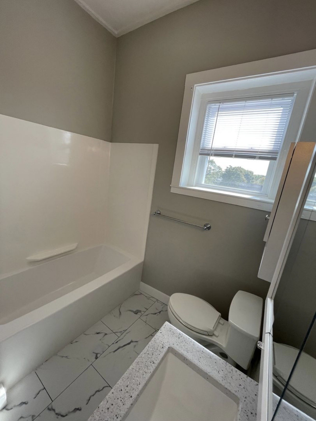 85-89 Cabot St # 5 Property Photo 8