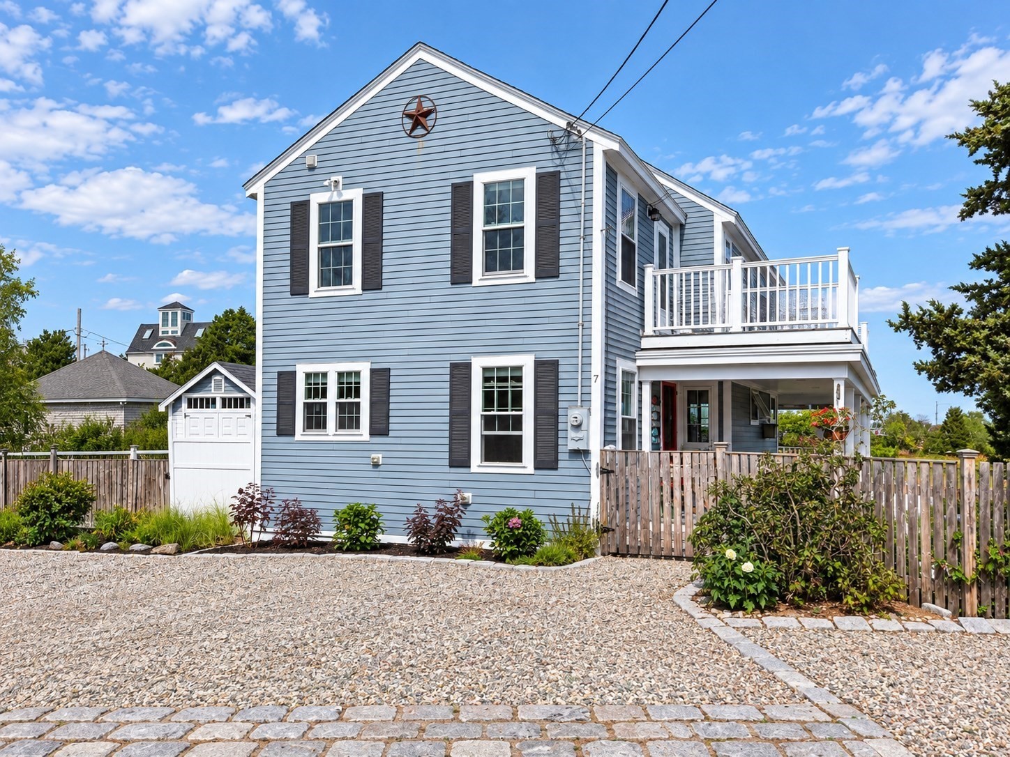 7 Louise St. Property Photo 17