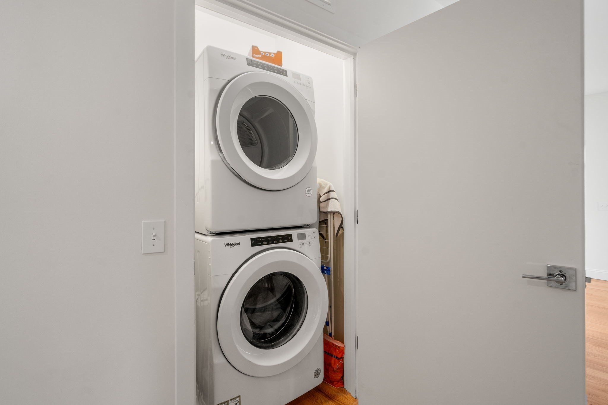191 Washington Street # 518 Property Photo 14