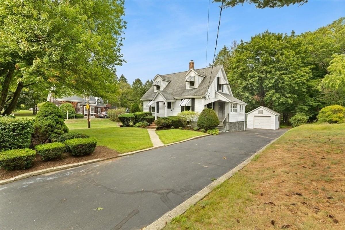 48 Davis St Property Photo 4