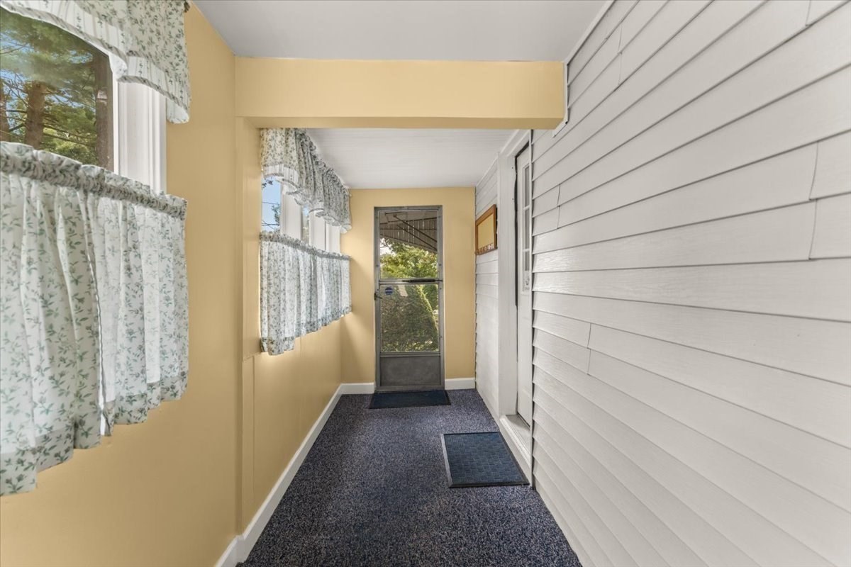 48 Davis St Property Photo 12
