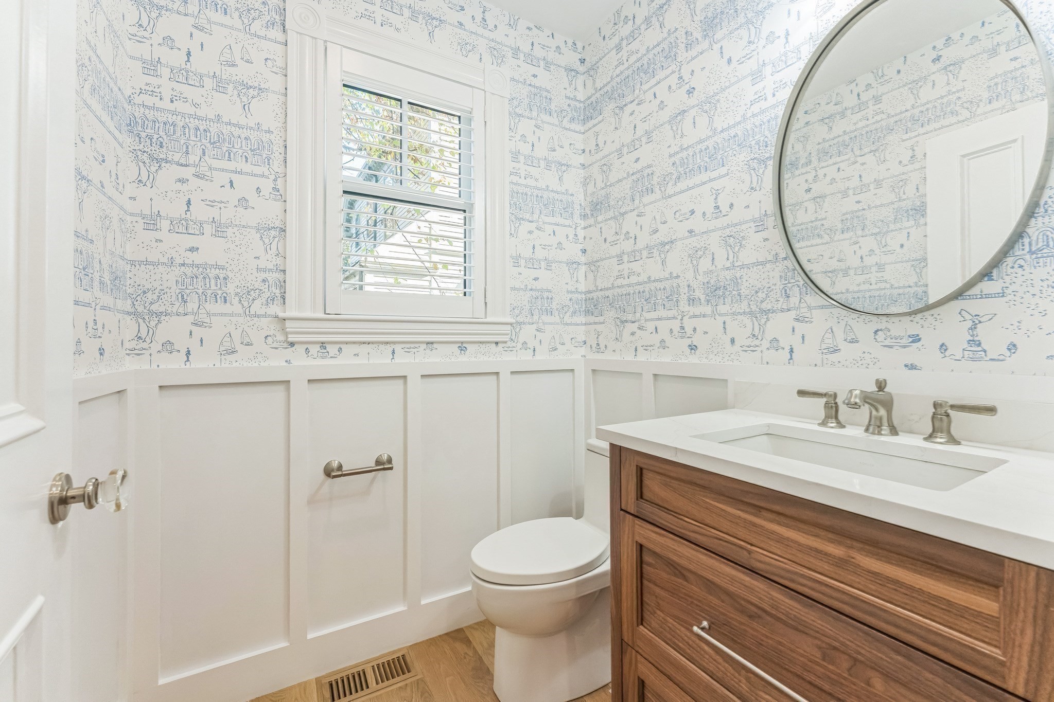 220 Aspinwall Ave Property Photo 10