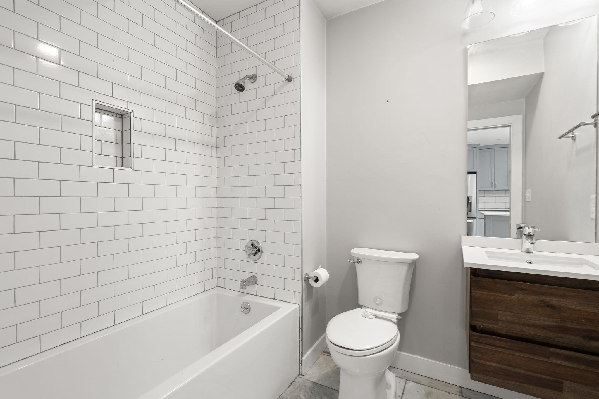 10-16 Everett St # 402 Property Photo 17