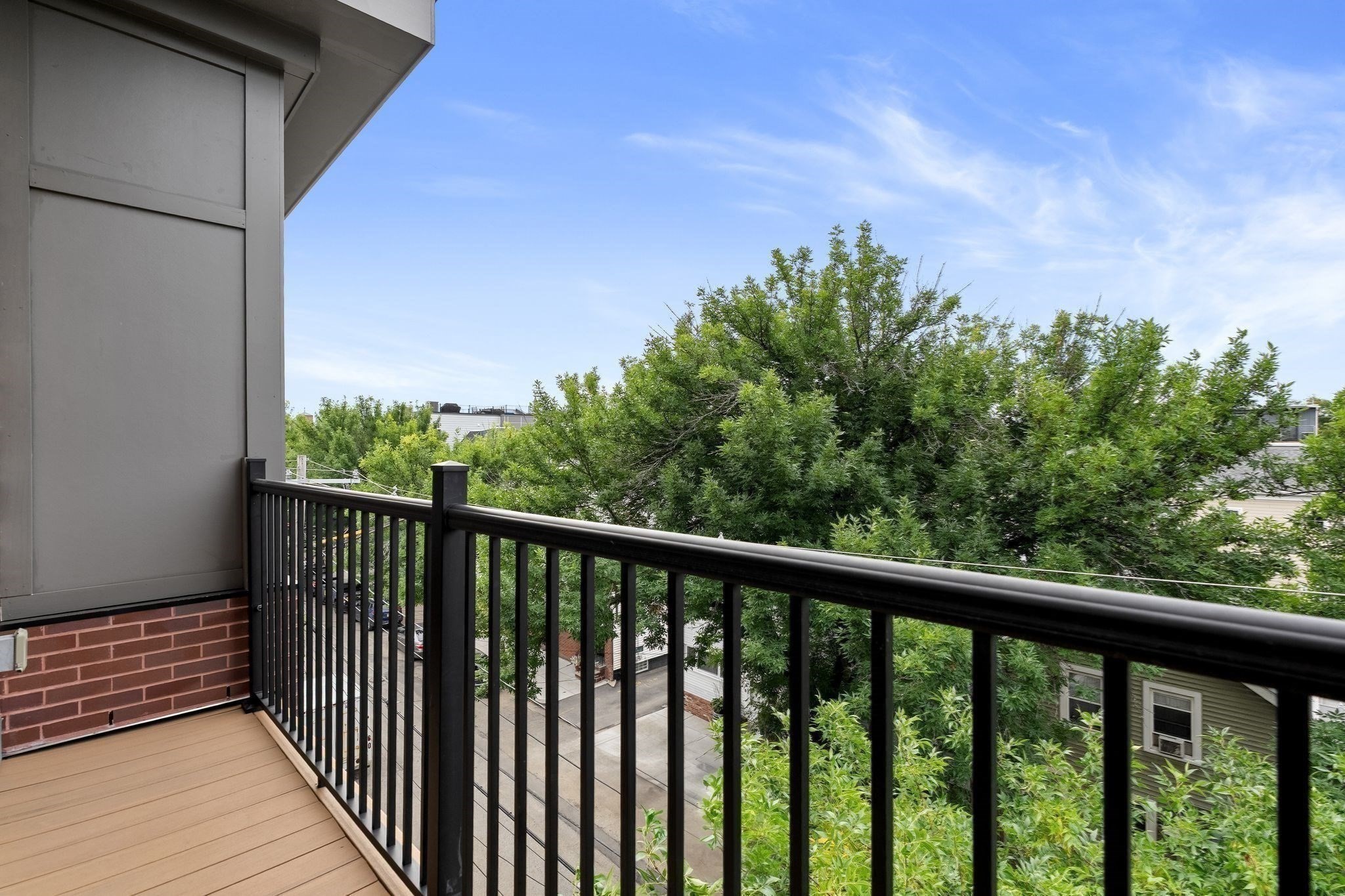 10-16 Everett St # 402 Property Photo 31