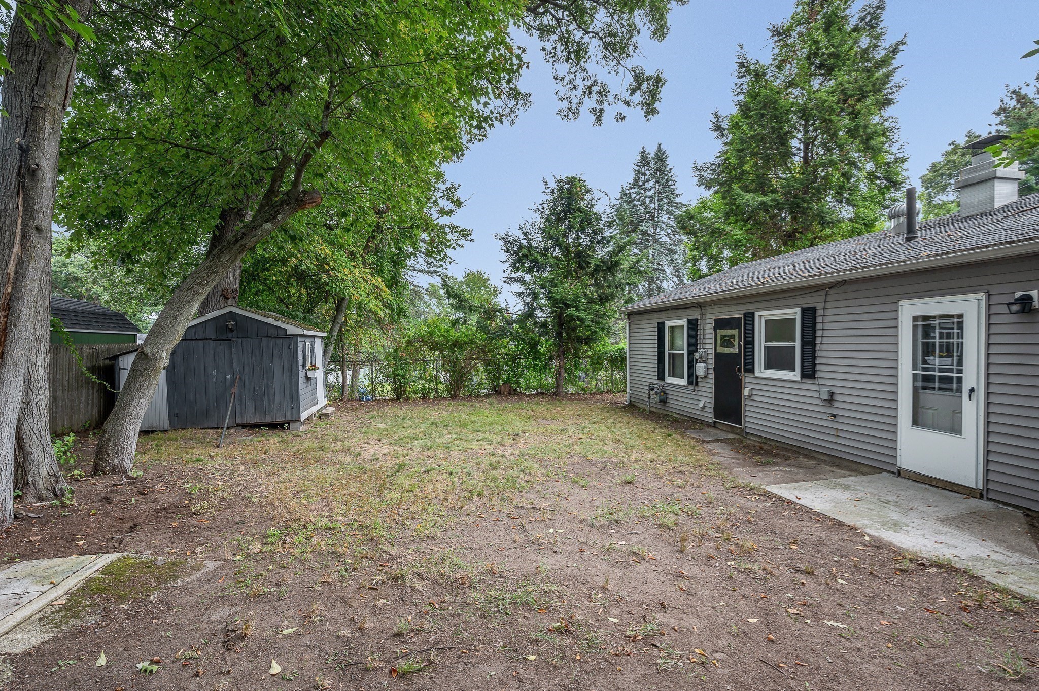 122 Fetherston Ave Property Photo 34