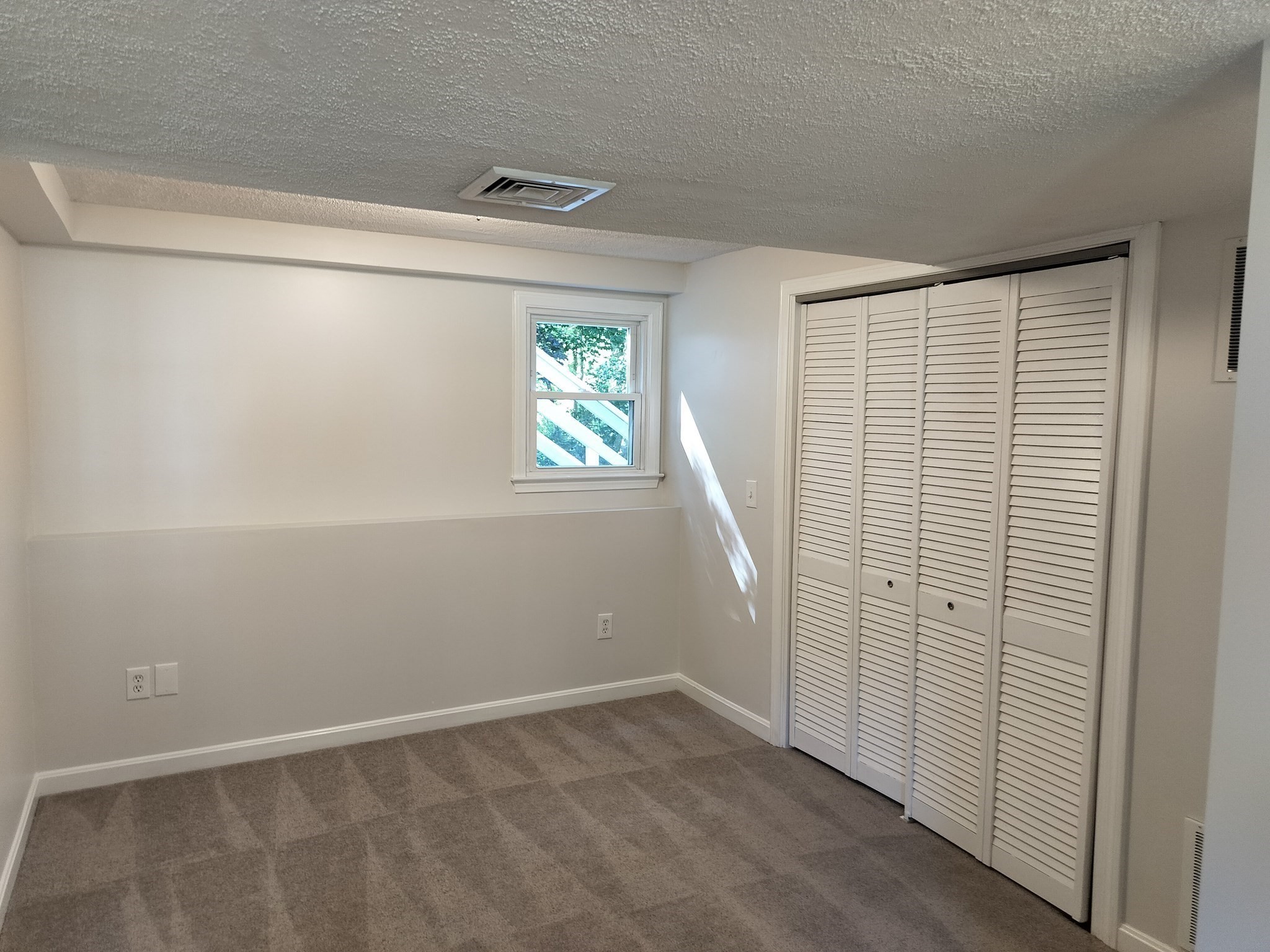 44 Jonathan Way Property Photo 22