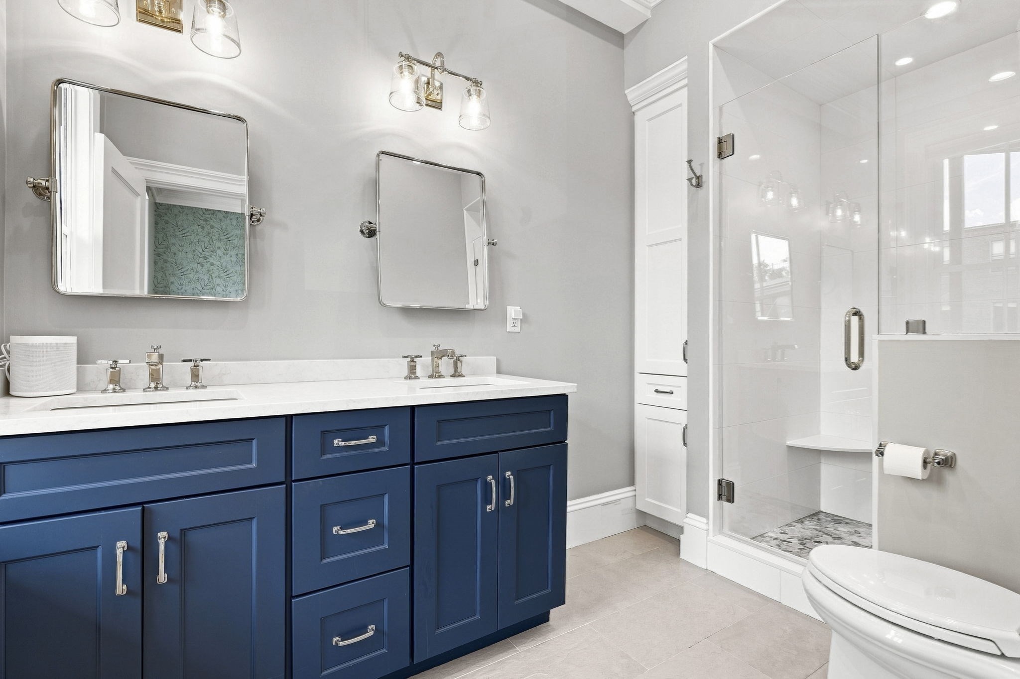 44 Rutland Sq # 2 Property Photo 9